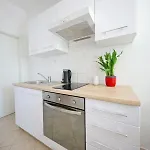 Apartman 877-1 *