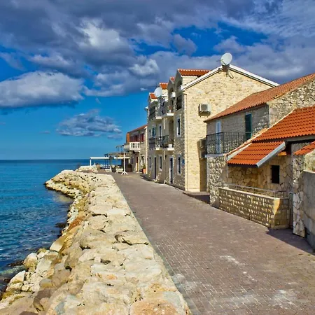 Appartamento 877-1 *