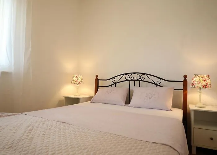 877-1 Apartamento Bibinje